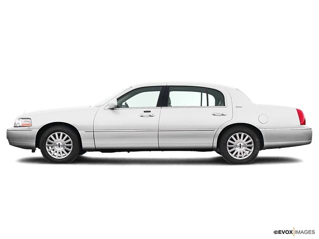 lincoln town car 2005 1LNHM81W45Y661673 image lincoln town car 2005 1LNHM81W45Y661673 image